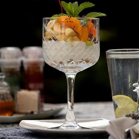 Honeysuckle Clarens酒店 外观 照片