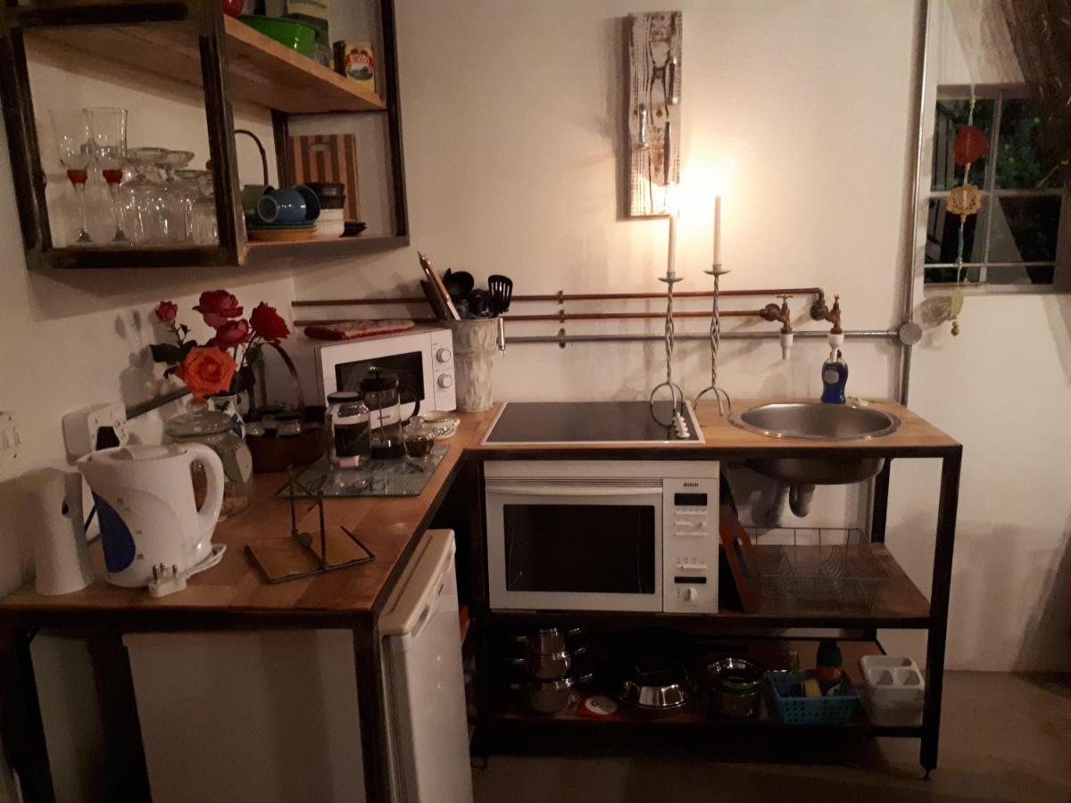Honeysuckle Clarens酒店 外观 照片