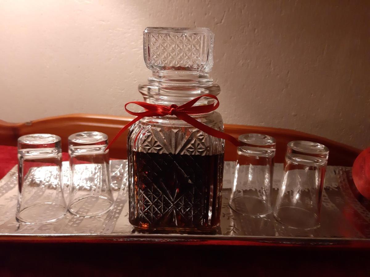 Honeysuckle Clarens酒店 外观 照片